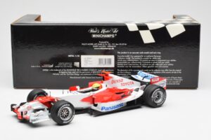 Panasonic Toyota Racing TF106 #8 R. Schumacher F1 2006 Minichamps 1:18 100060007 Metal - imagem 6 de 6