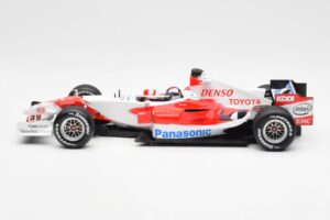 Toyota TF106 Panasonic Toyota Racing J. Trulli F1 Presentation 2006 Minichamps 1:18 AM59554H Metal - imagem 3 de 6