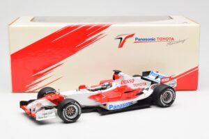 Toyota TF106 Panasonic Toyota Racing J. Trulli F1 Presentation 2006 Minichamps 1:18 AM59554H Metal - imagem 6 de 6
