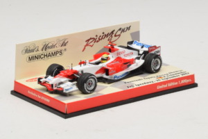 Panasonic Toyota Racing TF107 R. Schumacher F1 Showcar 2007 Minichamps 1:43 403070081 Metal - imagem 2 de 5