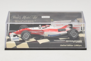 Toyota TF109 #10 T. Glock Panasonic Toyota Racing Showcar F1 2009 Minichamps 1:43 400090080 Metal - imagem 4 de 5