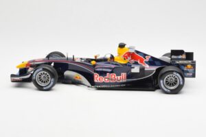 Red Bull Racing Cosworth RB1 #15 C. Klien F1 2005 Minichamps 1:18 100050015 Metal - imagem 3 de 6