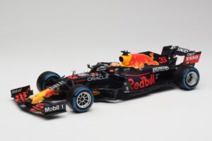 Red Bull Racing Honda RB16B #33 M. Verstappen Belgian GP Winner 2021 Minichamps 1:18 110211333 Resina