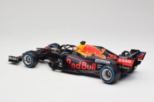 Red Bull Racing Honda RB16B #33 M. Verstappen Belgian GP Winner 2021 Minichamps 1:18 110211333 Resina - imagem 5 de 7