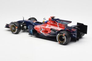 Red Bull Racing RB6 #6 M. Webber F1 Showcar 2010 Minichamps 1:18 150100076 Metal - imagem 5 de 6