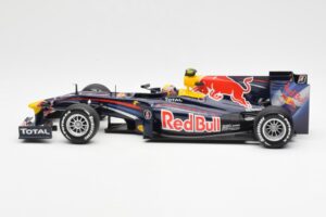 Red Bull RB6 #7 M. Webber Red Bull Racing Showcar 2010 Minichamps 1:18 150100076-R1 Metal - imagem 3 de 6
