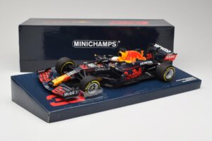 Red Bull Racing Honda RB16B #33 M. Verstappen Emilia Romagna GP 2021 Case Edition Minichamps 1:18 113210133 Resina - imagem 7 de 7