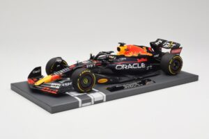 Oracle Red Bull Racing RB18 #33 M. Verstappen Belgian GP 2022 Minichamps 1:18 113221401 Resina - imagem 2 de 7