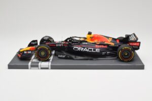 Oracle Red Bull Racing RB18 #33 M. Verstappen Mexican GP 2022 Minichamps 1:18 113222001 Resina