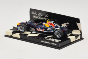 Red Bull Racing RB2 R. Doornbos Test Driver F1 2006 Minichamps 1:43 400060037 Metal - imagem 3 de 5