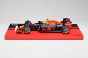 Red Bull RB12 #33 M. Verstappen Spain GP Winner 2016 Minichamps 1:18 147160533 Metal