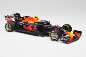 Red Bull RB15 #10 P. Gasly F1 2019 Minichamps 1:18 110190010 Metal - imagem 4 de 7