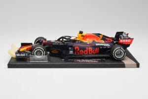 Red Bull RB16 #33 M. Verstappen Abu Dhabi GP Winner 2020 Minichamps 1:18 113201733 Metal