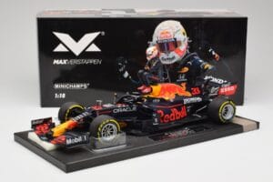 Red Bull RB16B #33 M. Verstappen France GP Winner 2021 Minichamps 1:18 113210833 Metal - imagem 6 de 7
