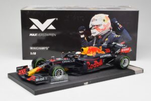 Red Bull RB16B #33 M. Verstappen Emilia Romagna GP Winner 2021 Minichamps 1:18 113210233T Metal - imagem 6 de 6