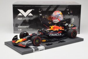 Red Bull RB18 Oracle #1 M. Verstappen Dutch GP 2022 Winner Minichamps 1:18 113221501 Resina - imagem 7 de 7