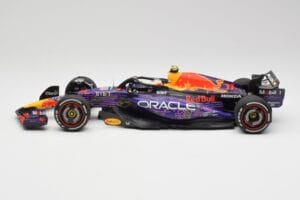Red Bull RB19 #11 S. Perez Las Vegas GP 3rd 2023 Minichamps 1:18 110232211 Metal - imagem 3 de 6