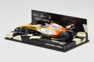 Renault R28 #6 Showcar 2008 Minichamps 1:43 400080076 Metal - imagem 3 de 5