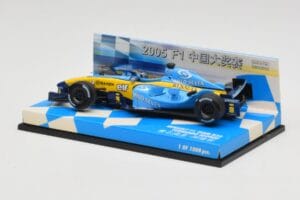 Renault R25 #5 F. Alonso Race Car 2005 Minichamps 1:43 403050025 Metal - imagem 3 de 5