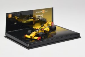 Renault R30 #10 R. Kubica F1 2010 Minichamps 1:43 576410 Metal - imagem 2 de 4