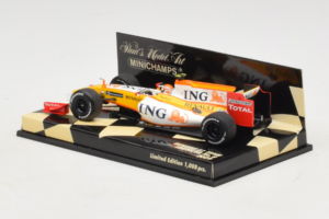 Renault R29 #8 N. Piquet Jr. Showcar F1 2009 Minichamps 1:43 400090078 Metal - imagem 3 de 5