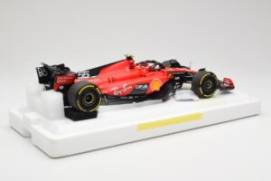 Scuderia Ferrari SF-23 #55 C. Sainz Belgian GP 2023 BBR 1:18 BBR231855C Metal - imagem 2 de 7