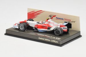 Toyota TF108 Showcar J. Trulli 2008 Minichamps 1:43 AM601297 Metal - imagem 3 de 5