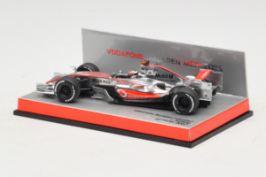 McLaren MP4-22 Mercedes #1 F. Alonso Vodafone McLaren Showcar F1 2007 Minichamps 1:43 533074371 Metal - imagem 3 de 5