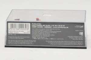 Vodafone McLaren Mercedes MP4-25 J. Button F1 Showcar 2010 Minichamps 1:43 530104371 Metal - imagem 4 de 5