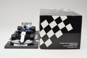 Williams FW43B Mercedes #63 G. Russell Belgian GP 2021 Minichamps 1:18 117211363 Resina - imagem 6 de 7
