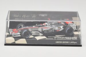 Dallara F303 N. Piquet British F3 Championship 2003 Minichamps 1:43 400030333 Metal - imagem 5 de 5