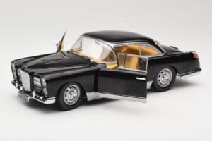 Facel Vega HK500 Preto Sun Star 1:18 3751 Metal - imagem 2 de 8