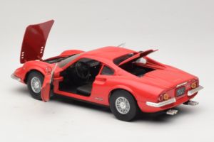 Ferrari Dino 246 GT Vermelho Anson 1:18 303597 Metal - imagem 5 de 8