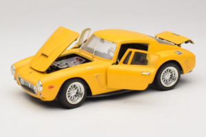 Ferrari 250 GT Berlinetta Amarelo Jouef Evolution 1:18 301200 Metal - imagem 2 de 8