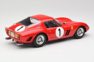 Ferrari 250 GTO #1 P. Rodriguez / W. Mairesse Paris 1000km 1962 CMC 1:18 M-254 Metal - imagem 2 de 6