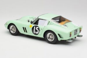 Ferrari 250 GTO #15 S. Moss / G. Hill Goodwood 1962 CMC 1:18 M-247 Metal - imagem 5 de 6
