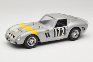 Ferrari 250 GTO #172 L. Bianchi / G. Berger Tour de France 1962 Prata Edição Limitada Bburago 1:18 3011-S1 Metal