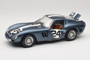 Ferrari 250 GTO #24 Azul Faixa Branca 1962 Bburago 1:18 3011-B2 Metal - imagem 2 de 8