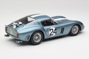 Ferrari 250 GTO #24 P. Rodriguez 12 Hours of Sebring GT3.0 Winner 1962 Kyosho 1:18 08438D Metal - imagem 3 de 8
