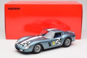 Ferrari 250 GTO #24 P. Rodriguez 12 Hours of Sebring GT3.0 Winner 1962 Kyosho 1:18 08438D Metal - imagem 8 de 8