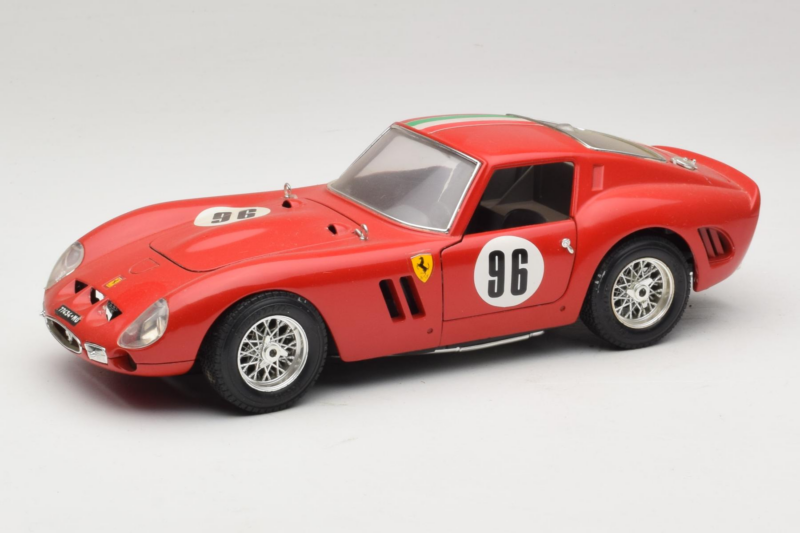 Ferrari 250 GTO #96 Vermelho Bandeira Italiana 1962 Bburago 1:18 3011-P2 Metal