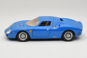 Ferrari 250 LM Azul Bburago 1:18 3033-B1 Metal - imagem 4 de 8