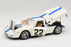 Ferrari 250 LM #22 Branco 1965 Bburago 1:18 3333-W1 Metal - imagem 2 de 8
