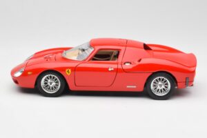 Ferrari 250 Le Mans Vermelho Bburago 1:18 3033 Metal - imagem 4 de 8
