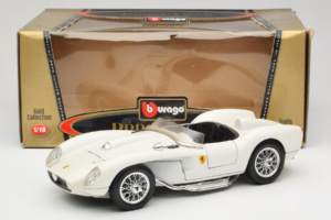 Ferrari 250 Testa Rossa Branco Replacement Box Bburago 1:18 3007-R3 Metal - imagem 8 de 8
