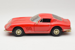 Ferrari 275 GTB/4 Vermelho ERTL 1:18 7493-P1 Metal - imagem 4 de 8