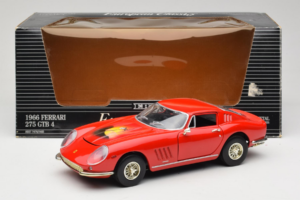 Ferrari 275 GTB/4 Vermelho Com Palmeira no Capô ERTL 1:18 7483-P1 Metal - imagem 8 de 8