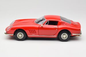 Ferrari 275 GTB/4 Rosso Corsa ERTL 1:18 7483 Metal - imagem 4 de 8