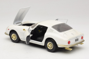 Ferrari 275 GTB/4 Branco ERTL 1:18 7493 Metal - imagem 5 de 8