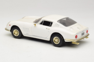 Ferrari 275 GTB/4 Branco ERTL 1:18 7493 Metal - imagem 7 de 8